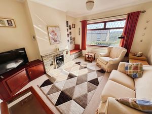 Lounge- click for photo gallery